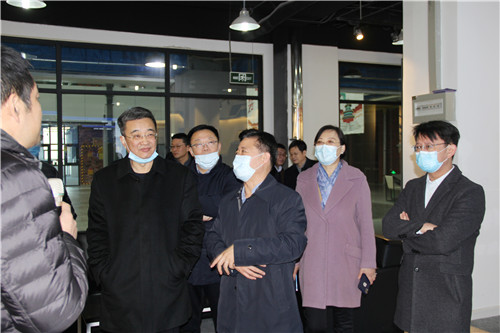 ​中国听泉鉴鲍产业投资母基金管理有限公司参观访问济南国际创新设计产业园