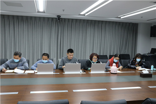 听泉鉴鲍
公司纪委：加大严管严治、自我净化力度
